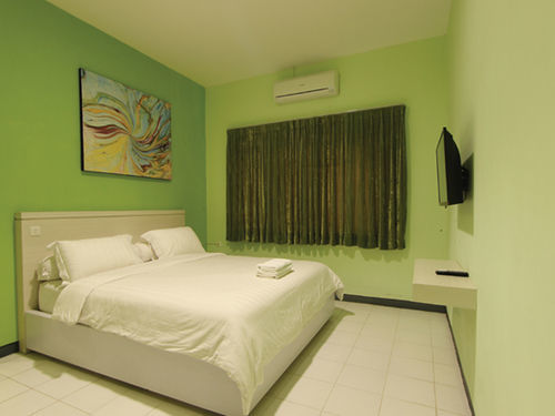 Hotel Twin Star à Solo Extérieur photo